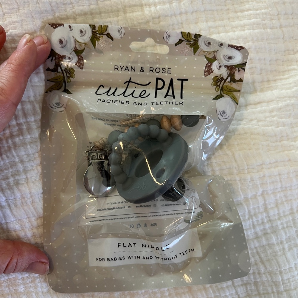 Cutie PAT Pacifier and Clip - Gray